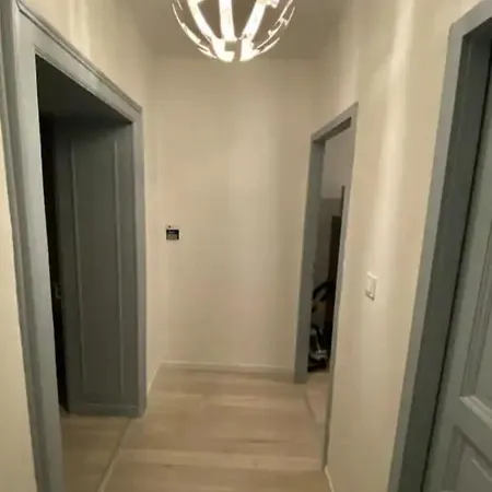 Benoit Home Lejlighed